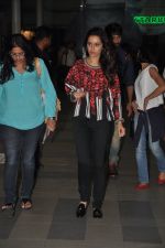 Shraddha Kapoor snapped at airport in Mumbai on 29th Sept 2014 (10)_542a8c1155ff1.JPG