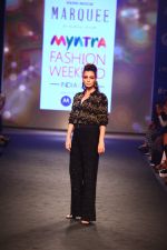 Dia Mirza walks for Karan Johar_s Vero Moda Marquee at Myntra fashion week day 1 on 3rd Oct 2014 (18)_54312f58987e2.JPG