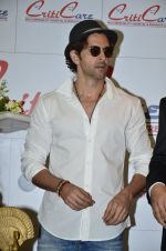 Hrithik Roshan at Criticare hospital launch in Mumbai on 4th Oct 2014 (187)_543126af0ccff.JPG