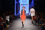 Model walk the ramp for Elle Show on day 3 of Myatra fashion week on 5th Oct 2014 (285)_54313c9e6e05c.JPG
