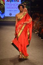 Model walk the ramp for Mandira Bedi Show on day 3 of Myntra fashion week on 5th Oct 2014 (78)_54313f389e795.JPG