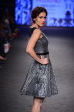 Model walks for Karan Johar_s Vero Moda Marquee at Myntra fashion week day 1 on 3rd Oct 2014 (155)_5431315bf36e9.JPG