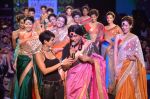 Sunil Grover, Mandira Bedi walk the ramp for Mandira Bedi Show on day 3 of Myntra fashion week on 5th Oct 2014 (439)_543141dfb0411.JPG
