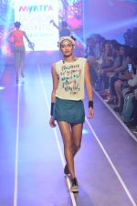 Model walks for HRX at Myntra Fashion Weekend Finale in Mumbai on 5th Oct 2014 (70)_54321f856ce38.JPG