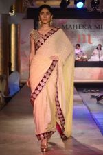 Model walks for Maheka Mirpuri_s show for cancer cause in Taj Hotel, Mumbai on 6th Oct 2014(724)_54338868115a7.JPG