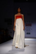 Model walk the ramp for Atsu Show on wills day 1 on 8th Oct 2014  (144)_543560783785e.JPG