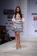 Model walk the ramp for Hemant and Nandita Show on wills day 1 on 8th Oct 2014  (71)_5435612575ac9.JPG