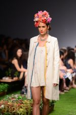 Model walk the ramp for Pero Show on wills day 1 on 8th Oct 2014  (109)_543560dc27b5c.JPG
