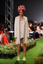Model walk the ramp for Pero Show on wills day 1 on 8th Oct 2014  (110)_543560de78e74.JPG
