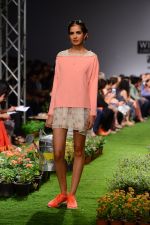 Model walk the ramp for Pero Show on wills day 1 on 8th Oct 2014  (115)_543560eaade31.JPG