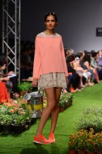 Model walk the ramp for Pero Show on wills day 1 on 8th Oct 2014  (116)_543560eca53a0.JPG