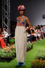 Model walk the ramp for Pero Show on wills day 1 on 8th Oct 2014  (125)_5435610221643.JPG