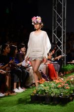 Model walk the ramp for Pero Show on wills day 1 on 8th Oct 2014  (140)_5435611cb9b9b.JPG