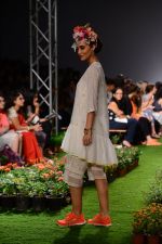 Model walk the ramp for Pero Show on wills day 1 on 8th Oct 2014  (149)_5435616c0063f.JPG