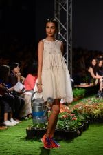 Model walk the ramp for Pero Show on wills day 1 on 8th Oct 2014  (163)_54356187d701a.JPG