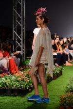 Model walk the ramp for Pero Show on wills day 1 on 8th Oct 2014  (175)_543561bbd4612.JPG