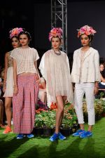 Model walk the ramp for Pero Show on wills day 1 on 8th Oct 2014  (201)_543562014fa89.JPG