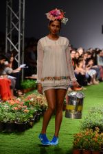 Model walk the ramp for Pero Show on wills day 1 on 8th Oct 2014  (29)_54355f849aa9f.JPG