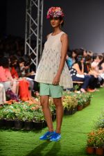 Model walk the ramp for Pero Show on wills day 1 on 8th Oct 2014  (31)_54355f8c2d9e6.JPG