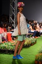 Model walk the ramp for Pero Show on wills day 1 on 8th Oct 2014  (34)_54355fa04b7d2.JPG