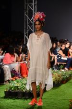 Model walk the ramp for Pero Show on wills day 1 on 8th Oct 2014  (91)_5435609585ecb.JPG