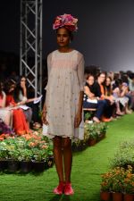 Model walk the ramp for Pero Show on wills day 1 on 8th Oct 2014  (97)_543560a91118b.JPG