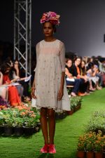 Model walk the ramp for Pero Show on wills day 1 on 8th Oct 2014  (98)_543560ae4135c.JPG