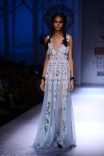 Model walk the ramp for geisha designs Show on wills day 1 on 8th Oct 2014 (162)_54355e5a97ca8.JPG