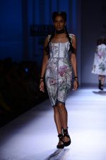 Model walk the ramp for geisha designs Show on wills day 1 on 8th Oct 2014 (26)_54355d4545e0f.JPG