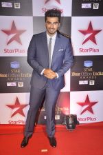 Arjun Kapoor at Star Plus box Office Awards in Mumbai on 9th Oct 2014 (30)_543786c2a9279.JPG