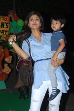 Shilpa Shetty at Divya Khosla Kumar and Bhushan Kumar_s son Ruhaan_s Birthday Party in Mumbai on 10th Oct 2014 (33)_543920cac94e4.JPG