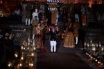 Rohit Bal Show at grand finale of Wills at Qutub Minar, Delhi on 12th Oct 2014 (469)_543b6f99a8a22.JPG