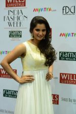 Sania Mirza on day 4 of wills Fashion Week on 10th Oct 2014 (586)_543b74e520f87.JPG