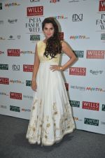 Sania Mirza on day 4 of wills Fashion Week on 10th Oct 2014 (708)_543b74e7a2541.JPG