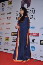 Aishwarya Rai Bachchan at 16th Mumbai Film Festival in Mumbai on 14th Oct 2014 (179)_543e20b4f39e6.JPG