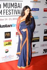 Aishwarya Rai Bachchan at 16th Mumbai Film Festival in Mumbai on 14th Oct 2014 (410)_543e20bf0a236.JPG