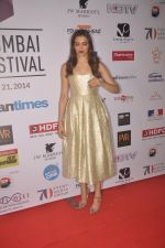 Deepika Padukone at 16th Mumbai Film Festival in Mumbai on 14th Oct 2014 (510)_543e21c699514.JPG