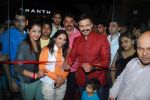 Vivek Oberoi at Kirti rathore store launch in Mumbai on 14th Oct 2014 (66)_543e198bcdccf.JPG