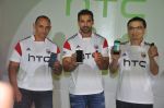 John Abraham at HTC Mobile launch on 17th Oct 2014 (97)_54439ee9ea436.JPG