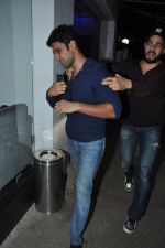 Siddharth Malhotra snapped at Hollywood screening in Sunny Super Sound on 17th Oct 2014 (105)_5443a1f607132.JPG