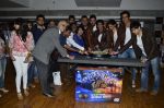 Vivaan Shah, Boman Irani, Shahrukh Khan, Deepika Padukone, Sonu Sood, Abhishek Bachchan at Mad Over Donuts - Happy New Year contest winners meet in Mumbai on 19th Oct 2014 (238)_54450675c947f.JPG