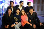 Shahrukh Khan, Deepika Padukone, Farah Khan, Boman Irani, Abhishek Bachchan, Vivaan Shah, Sonu Sood with happy new year team in delhi on 20th Oct 2014 (20)_5446000854924.JPG