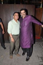 Sunil Gavaskar snapped at Vardan Aashirwad House Party in Mumbai on 20th Oct 2014 (7)_5445fdc620c29.JPG