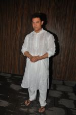 Aamir Khan at Aamir Khan_s Diwali Bash in Mumbai on 23rd Oct 2014 (150)_5449fc6667938.JPG