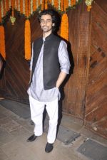 at Amitabh Bachchan and family celebrate Diwali in style on 23rd Oct 2014 (70)_544a4800dd40d.JPG
