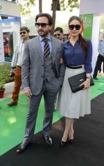 Kareena Kapoor, Saif Ali Khan at pataudi polo cup in Mumbai on 26th Oct 2014 (16)_544e1fe28e347.JPG