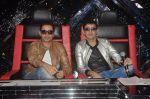Manmeet Gulzar, Harmeet Gulzar on the sets of India_s Raw Star on Star Plus in Filmcity, Mumbai on 27th Oct 2014 (352)_544f5b0565ff6.JPG