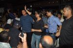 Shahrukh Khan with Team of Happy New Year visits Gaiety Cinema in Mumbai on 28th Oct 2014 (61)_5450960b89cdb.JPG