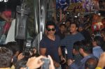 Sonu Sood with Team of Happy New Year visits Gaiety Cinema in Mumbai on 28th Oct 2014 (3)_545095a82e566.JPG