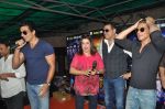 Sonu Sood, Shah Rukh Khan, Farah Khan, Boman Irani  with Team of Happy New Year visits Gaiety Cinema in Mumbai on 28th Oct 2014 (12)_545095a9e5b64.JPG